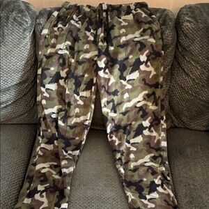Cuddl Duds Camouflage Sweatpants